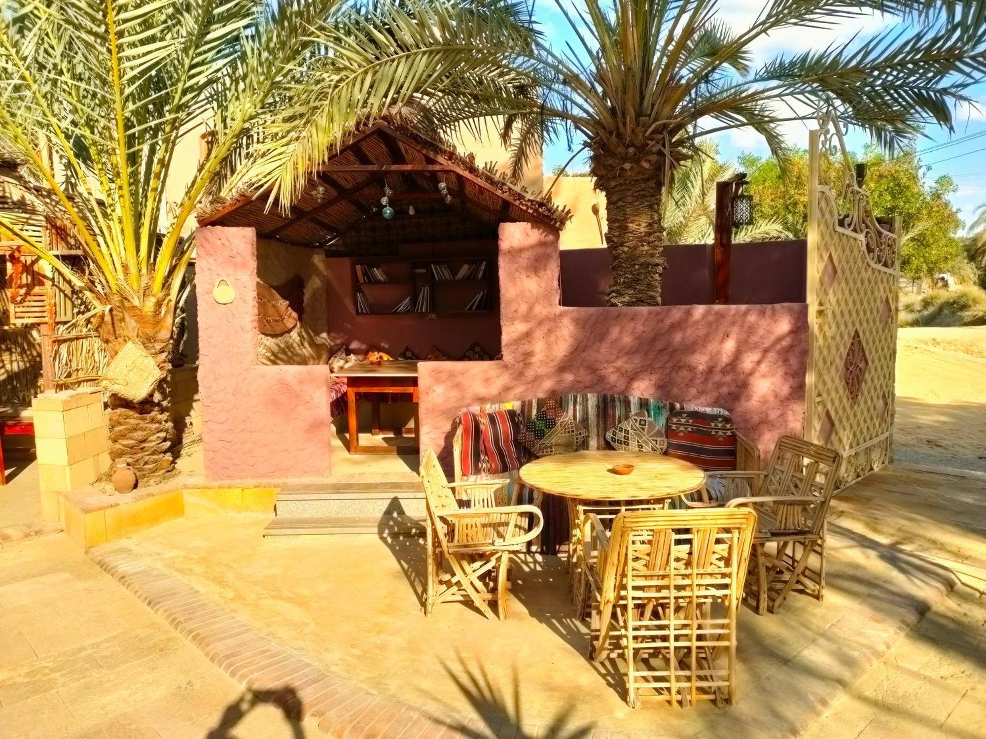 Panta Lodge Siwa بنتا لودج سيوة シワ・オアシス エクステリア 写真